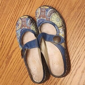 Rieker Anti Stress medallion shoes